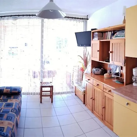 Avec Piscine A 200m - 4 Couchages, Parking Privatif, - Fr-1-388-20 아파트 *